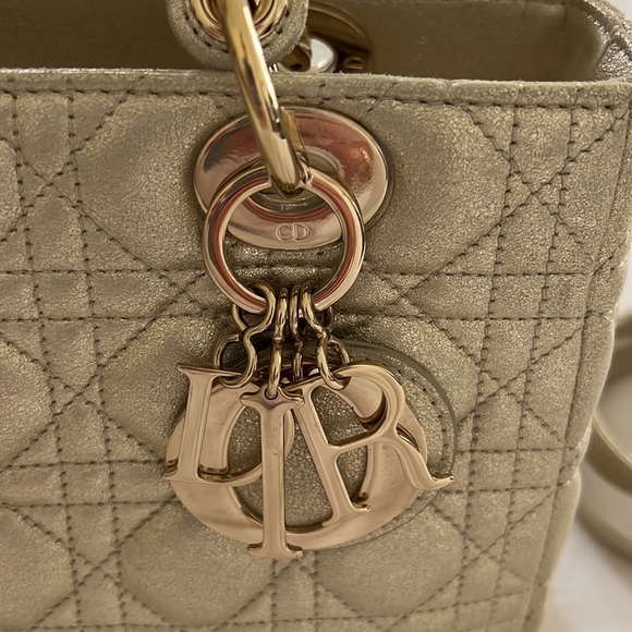 Lady Dior bag medium - Picture 5 of 12